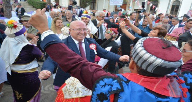 Menteşe Kültür Ve Sanat Şenliği Baca Yakma Töreni İle Başladı