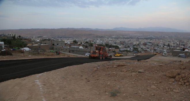 Cudi Mahallesinde Yol Yapım Çalışmaları Sürüyor