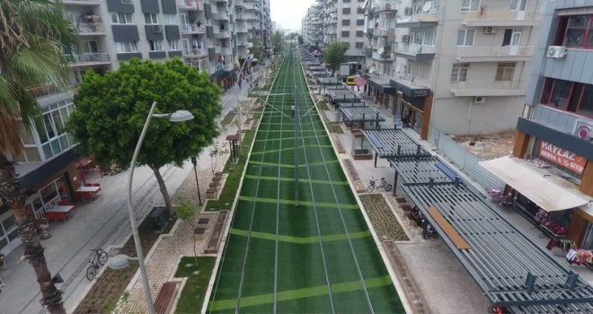 Müze Konseptiyle Yenilenen Ali Çetinkaya Caddesi Açılışa Hazır