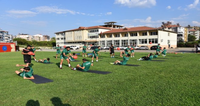 Salihli Belediyespor Kondisyon Yüklüyor