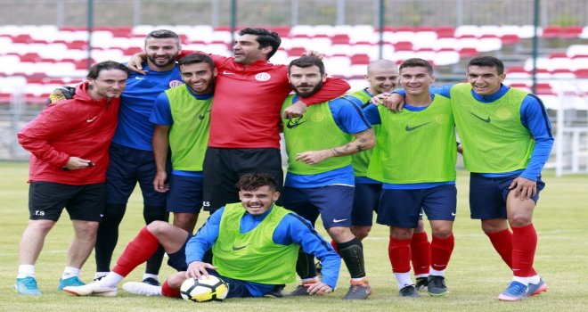 Antalyaspor, Erzurum Kampını Yarıladı