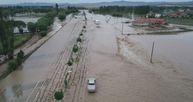 Afyonkarahisarda Sel Felaketi Hayatı Felç Etti