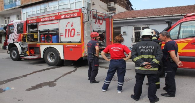 Yaşlı Kadının Yaşadığı Evde Çıkan Yangın Korkuttu