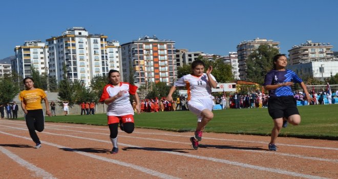 Kozanda Cumhuriyet Bayramı Coşkusu