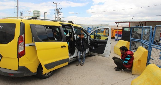 Taksiden Kaçak Göçmen Çıktı