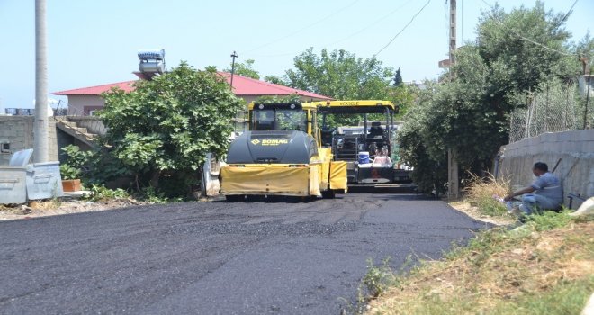 Erdemlide Asfalt Çalışmaları Sürüyor