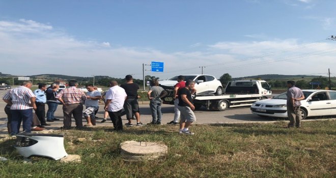 Sakaryada Trafik Kazası: 2 Yaralı