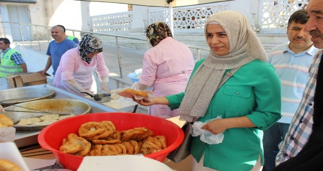 15 Temmuz Şehitlerinin  Her Biri İçin Bir Fidan