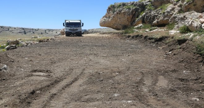 Erdemlide Yörüklerin Yol Problemi Çözülüyor