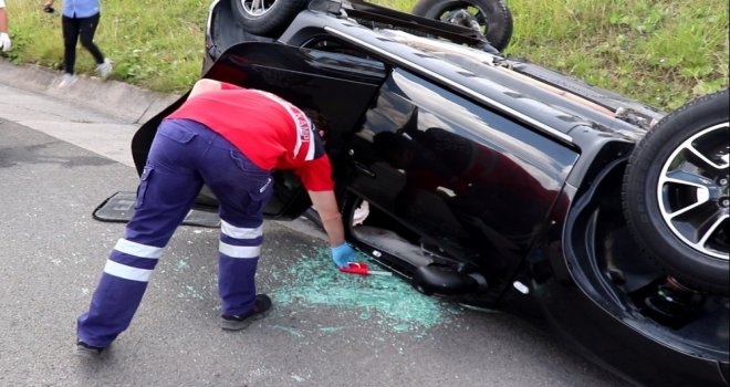 Takla Atan Otomobilde 2Si Çocuk 5 Kişi Yaralandı