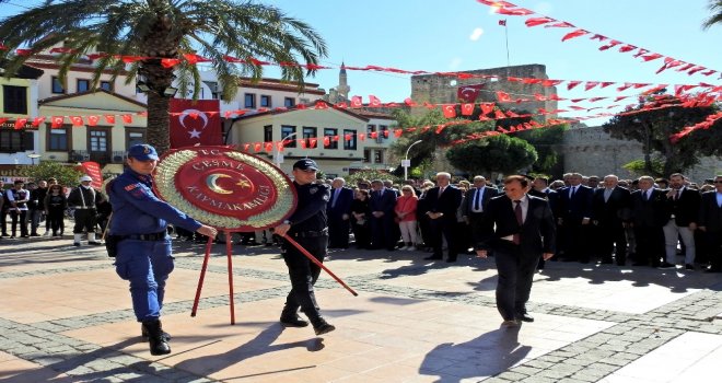 Çeşmede Cumhuriyet Bayramı Coşkusu Başladı