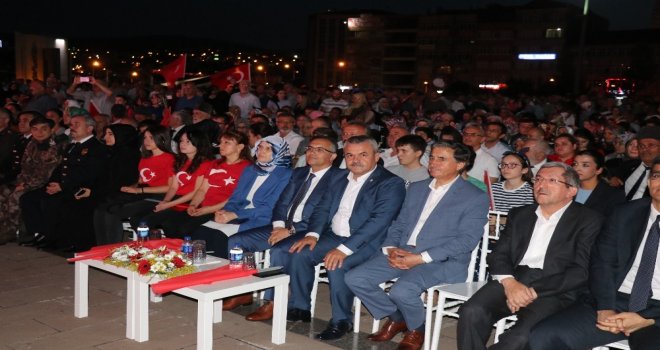 Güneş, “Halkımız Çıplak Eliyle Tanka, Tüfeğe Ve Topa Karşı Hücum Etmiştir”