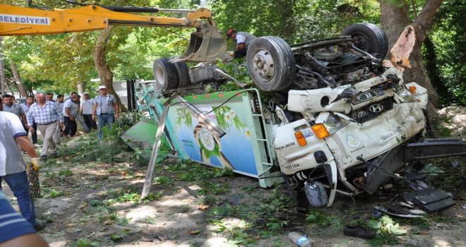 Denizlide Trafik Kazası: 3 Yaralı