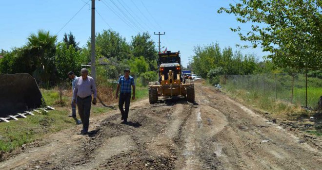 SERİK YANKÖY-BÜĞÜŞ GRUP YOLU YENİLENİYOR