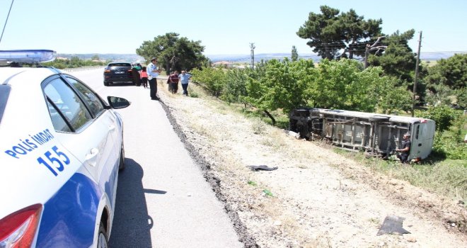 Bahçeye Uçan Kamyonetten Burnu Bile Kanamadan Kurtuldu