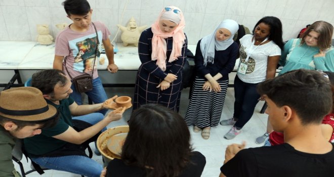 14 Farklı Ülkeden Gelen 23 Öğrenciye Türk El Sanatları Tanıtımı