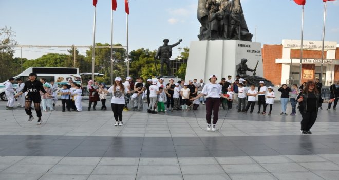 En İyi İp Atlayanlar Madalyaları Kaptı