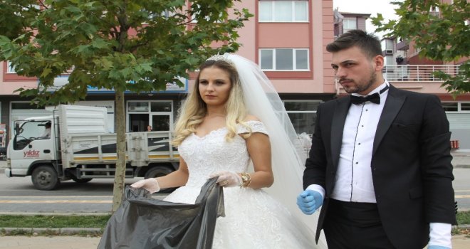 Gelin Ve Damat Düğün Öncesi Çevreyi Temizledi