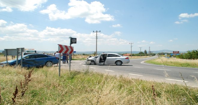 Edirnede Trafik Kazası: 6 Yaralı