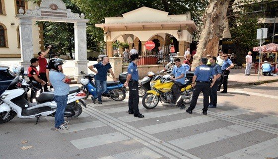 Kocaelide Aranması Olan 4 Şahıs Polis Uygulamasında Yakalandı