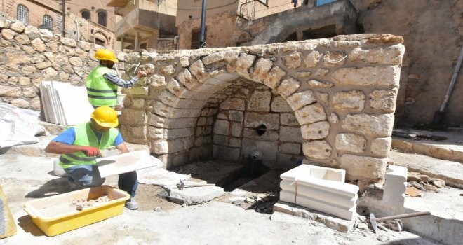 Mardin Sokakları Sabunlu Suyla Yıkandı