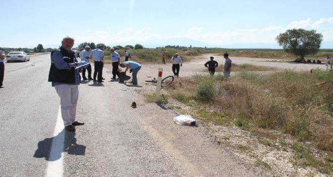 Bisikletliye Çarparak Ölümüne Neden Olan Sürücü, Kaçarken Polis Tarafından Yakalandı