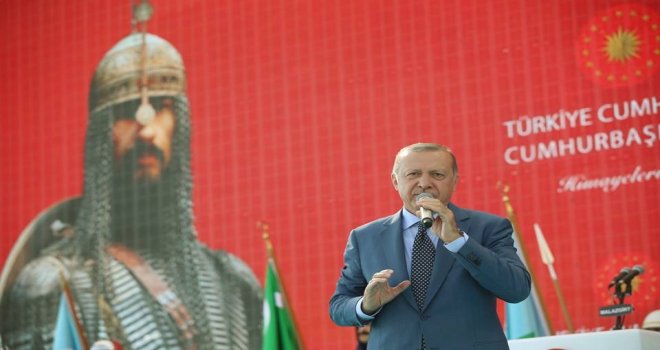 Erdoğan, “Bu Bir İşaret Fişeği” Dedi, Ahlata “Cumhurbaşkanlığı Köşkü” Müjdesini Verdi