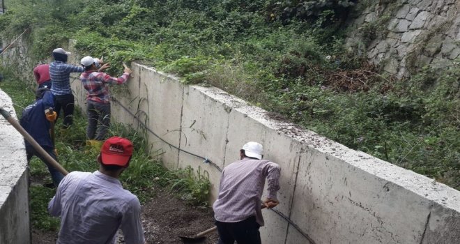 Körfezde Dereler Temizlendi Ve İlaçlandı