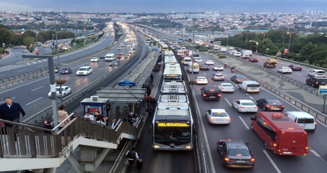 Okmeydanında Metrobüs Arızası