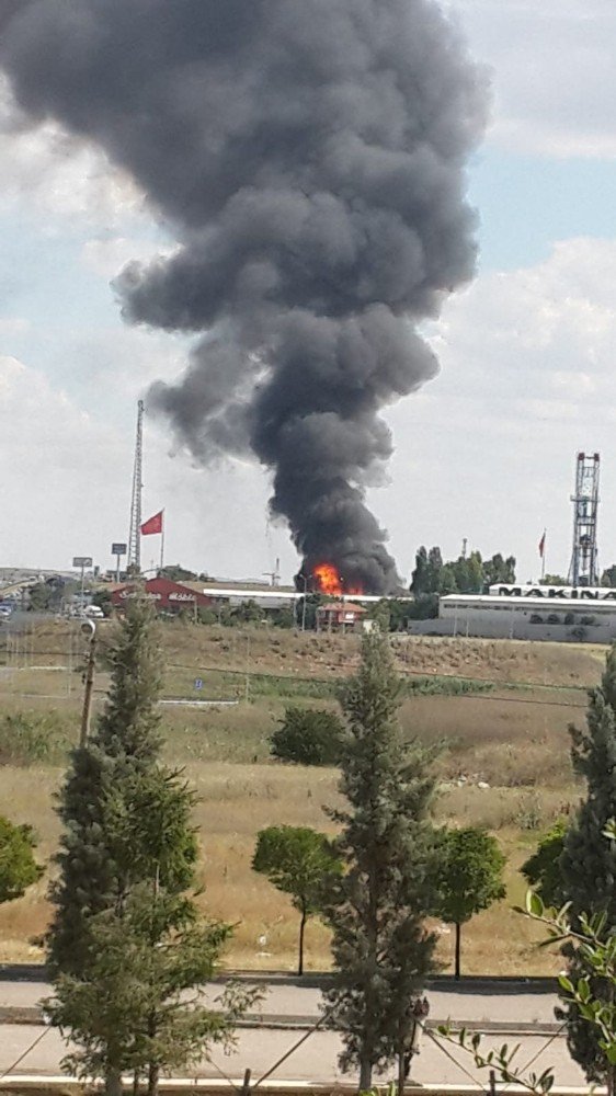 Ankarada Fabrika Yangını