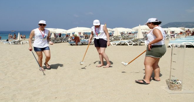 Alanya Plajına Sahip Çıkıyor