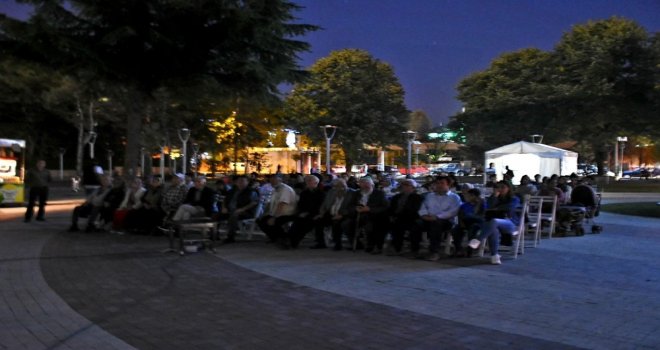 Açıkhava Sinemasında Uzun Hikaye Gösterildi