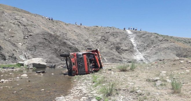 Siirtte Trafik Kazası: 2 Yaralı