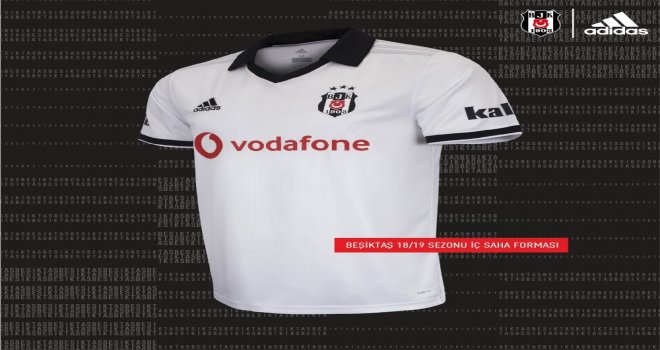 Beşiktaşın Yeni Sezon Formaları Tanıtıldı