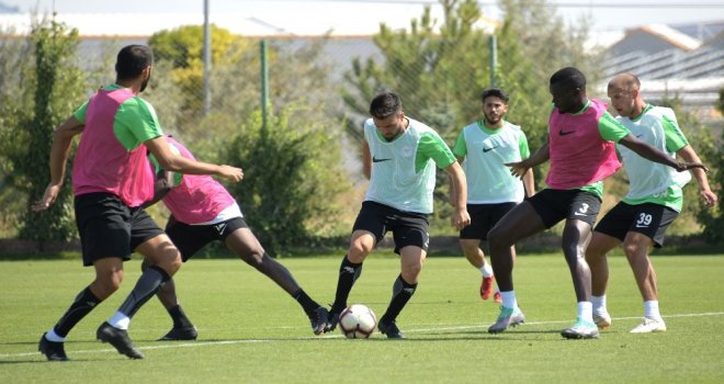 Atiker Konyaspor Günü Yaptığı Tek Antrenmanla Değerlendirdi