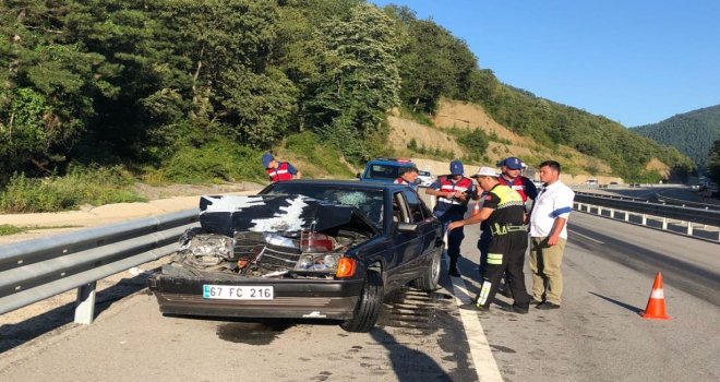 Zonguldakta Trafik Kazası: 2 Yaralı