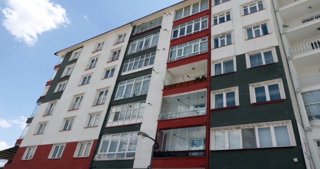 Bu Apartmanda Oturan Ya Milletvekili Oluyor Ya Da İl Başkanı