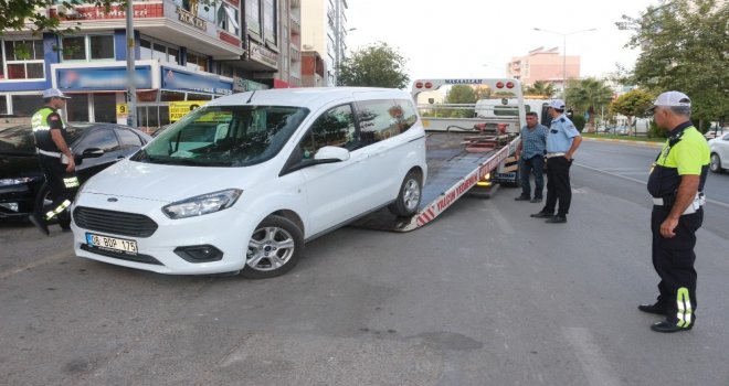 Uygunsuz Park Eden Araçlar Otoparka Çekildi