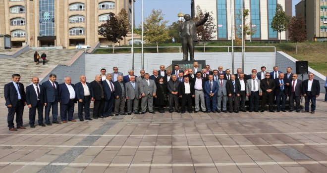 19 Ekim Muhtarlar Günü Kent Meydanında Kutlandı