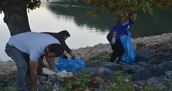 Kazdağlarında “Dünyanın Çöpünü” Topladılar