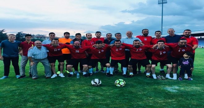 Kurumlar Arası Futbol Turnuvasında Çeyrek Finale Doğru