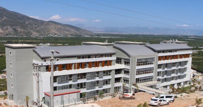 Finike Çocuk Ve Gençlik Evi İnşaatı Tamamlandı