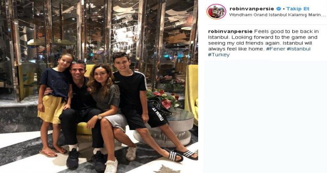 Robin Van Persieden İstanbul Paylaşımı