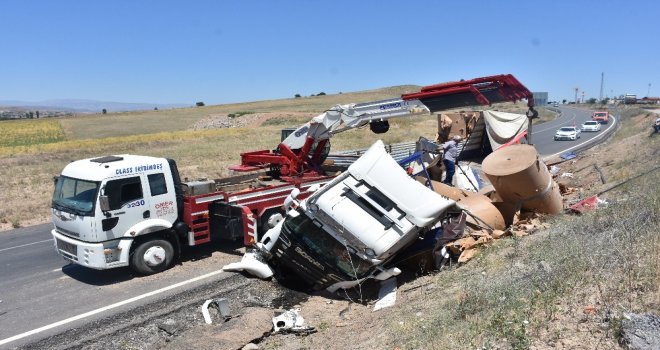 Kırıkkalede Trafik Kazaları: 2 Yaralı