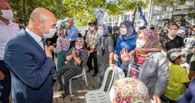 İzmir Büyükşehir Belediyesi’nden köylülere hijyen kiti ve gıda kolisi