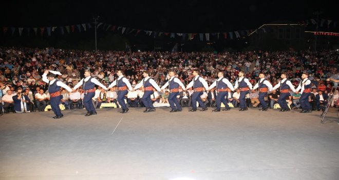 Bayburtlular, Darıca Sahilindeki Şölene Renk Kattı