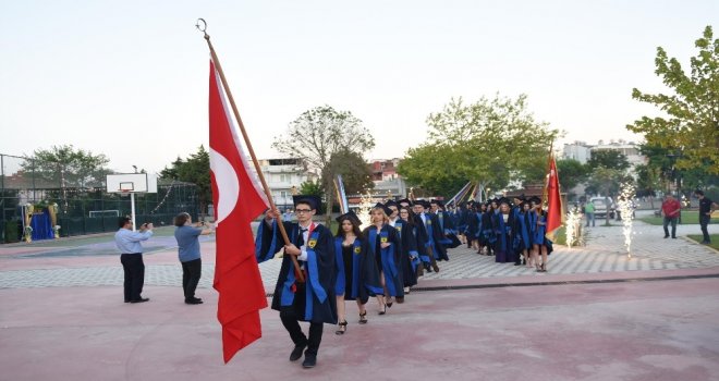 Başkan Yılmaz, Fekalin Mezuniyet Törenine Katıldı