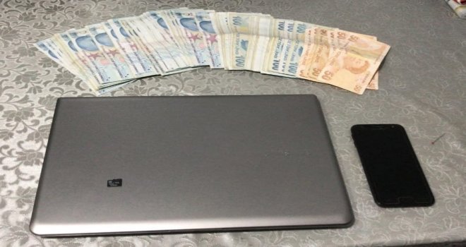 İzmirde Fetönün Gaybubet Evlerine Şok Baskın: 16 Gözaltı