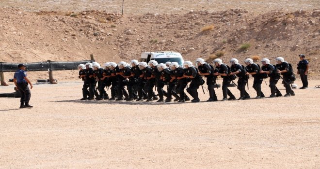 Çevik Kuvvet Toplumsal Olaylara Müdahale Tatbikatı Yaptı