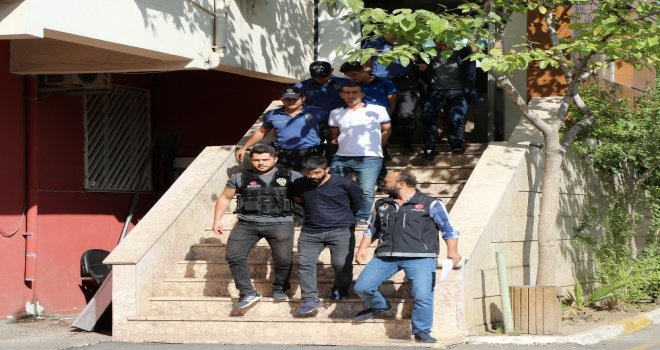 Antalyada 13 Adrese Eş Zamanlı Uyuşturucu Operasyonu: 14 Gözaltı